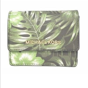 New Michael Kors wallet with print!